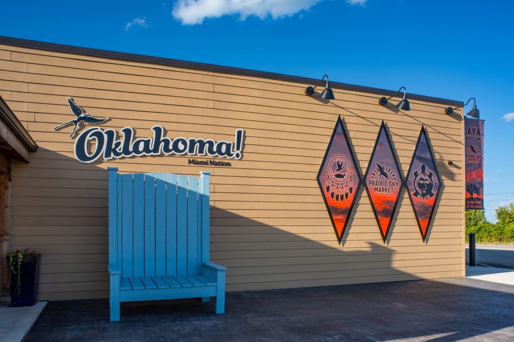 (c)JBP PrairieSkyMarket-3628