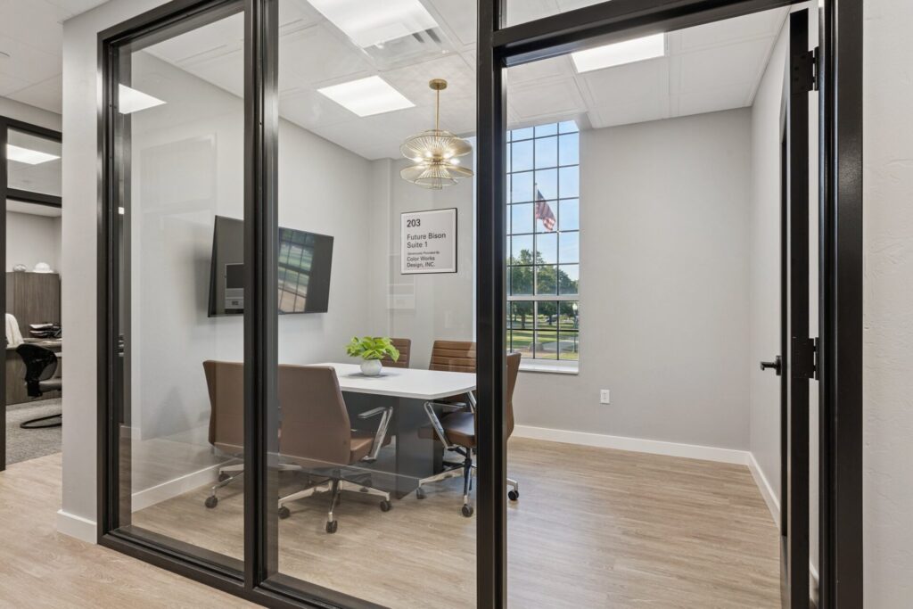 13-web-or-mls-University Oval Dr_013